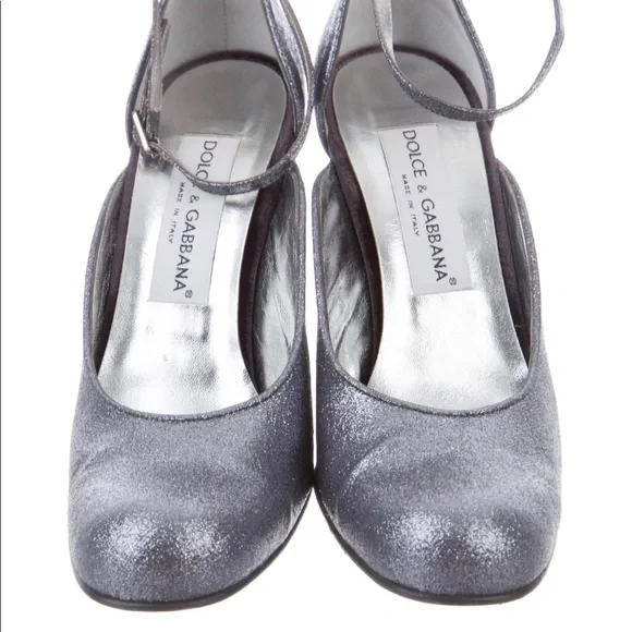 Dolce & Gabbana Silver Glitter round toe pumps! - Picture 1 of 17